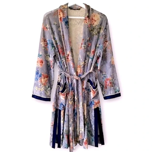 ZARA Floral Jacquard Kimono Robe Kaftan Gray Belted Boho Luxe Lounge Size Small